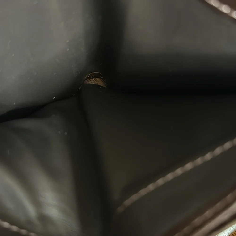 Burberry Bifold wallet Nice clean - Picture 9 of 13